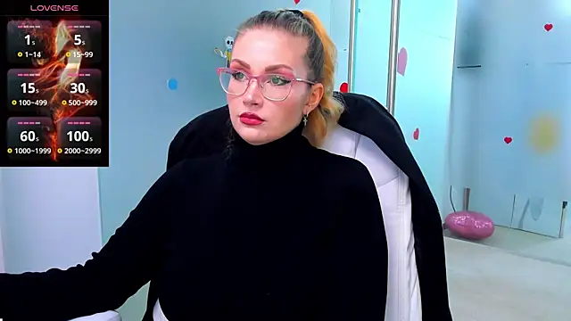 Snapshot of anyarosses chatting on December 2024 06:15:01 AM anyarosses online show from December 2024 06:15:01 AM