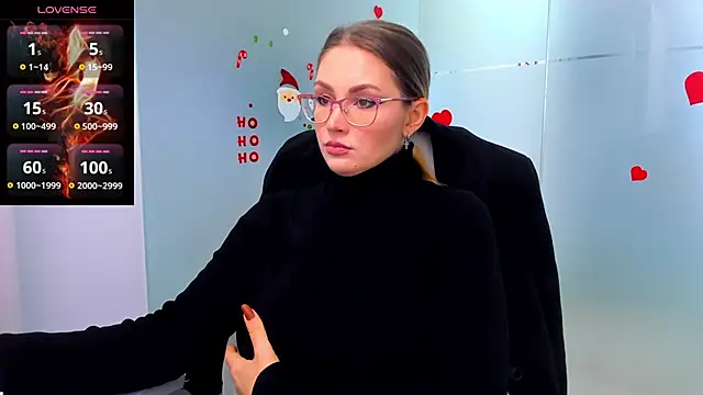 Snapshot of anyarosses chatting on December 2024 06:10:02 AM anyarosses online show from December 2024 06:10:02 AM