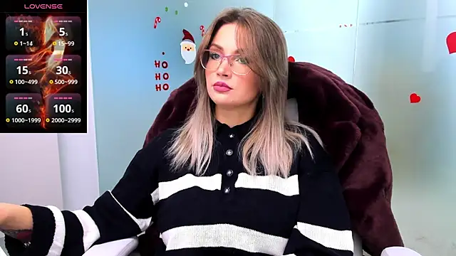 Snapshot of anyarosses chatting on December 2024 06:23:01 AM anyarosses online show from December 2024 06:23:01 AM