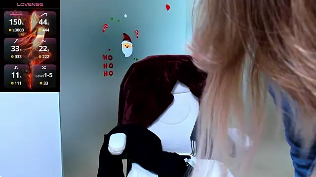 Snapshot of anyarosses chatting on December 2024 04:09:02 AM anyarosses online show from December 2024 04:09:02 AM