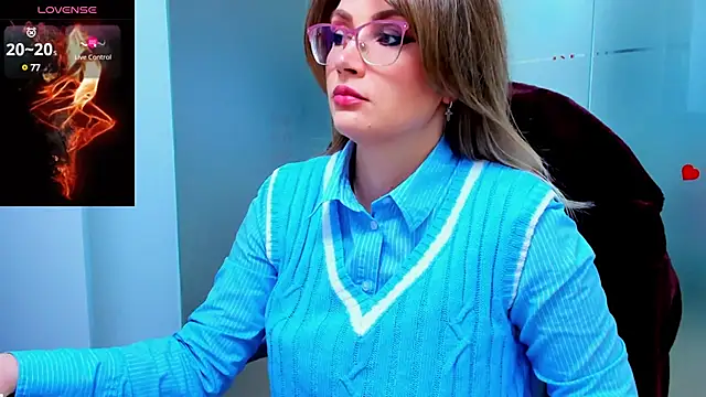 Snapshot of anyarosses chatting on January 2025 06:10:01 AM anyarosses online show from January 2025 06:10:01 AM