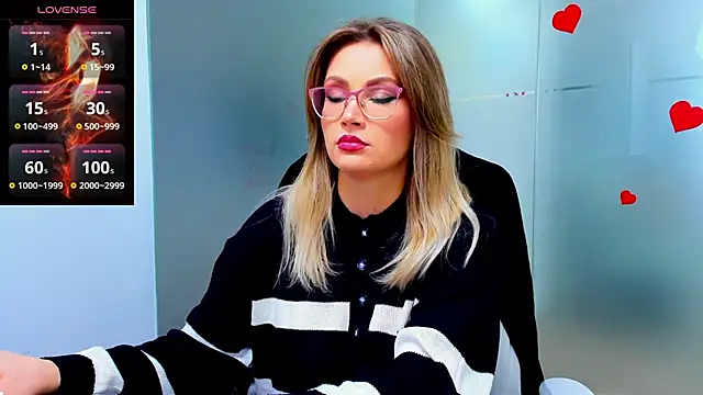 Snapshot of anyarosses chatting on January 2025 06:20:02 AM anyarosses online show from January 2025 06:20:02 AM