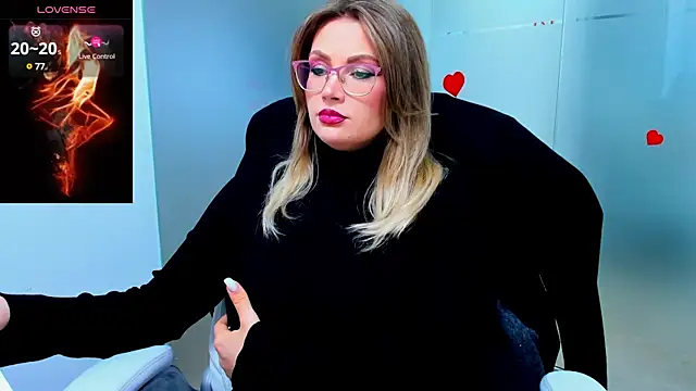 Snapshot of anyarosses chatting on January 2025 06:17:02 AM anyarosses online show from January 2025 06:17:02 AM