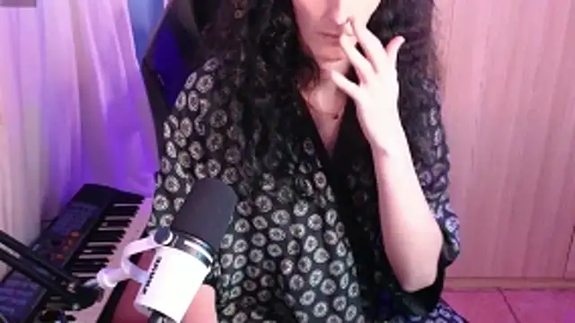 MemiKouki online show from March 2026 11:33:01 PM