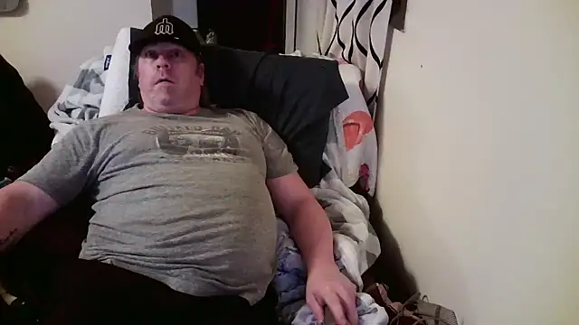 Snapshot of Mic_Oxinner chatting on January 2025 09:51:02 AM Mic Oxinner online show from January 2025 09:51:02 AM