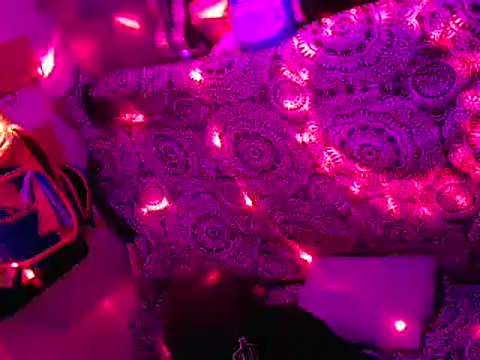 Snapshot of Mic_Oxinner chatting on January 2025 09:51:02 AM Mic Oxinner online show from January 2025 09:51:02 AM