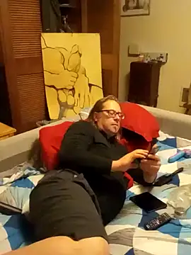 Snapshot of Mic_Oxinner chatting on February 2025 02:18:01 PM Mic Oxinner online show from February 2025 02:18:01 PM