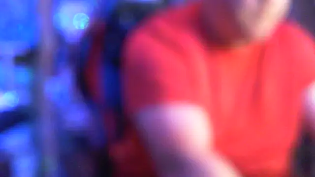 Snapshot of Mic_Oxinner chatting on October 2025 08:09:02 AM Mic Oxinner online show from October 2025 08:09:02 AM