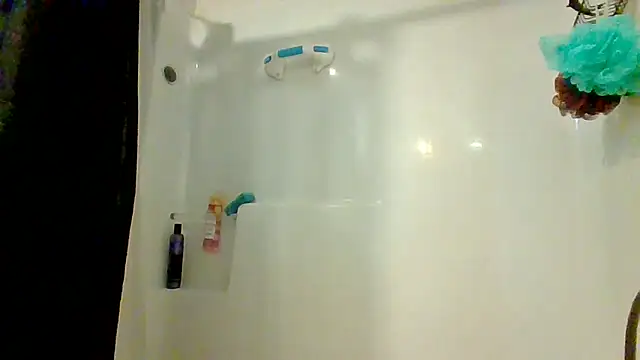 Snapshot of Mic_Oxinner chatting on October 2025 11:02:01 AM Mic Oxinner online show from October 2025 11:02:01 AM