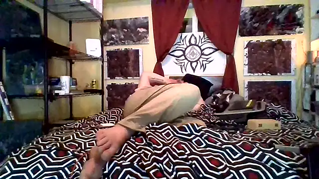 Snapshot of Mic_Oxinner chatting on November 2025 06:41:02 AM Mic Oxinner online show from November 2025 06:41:02 AM