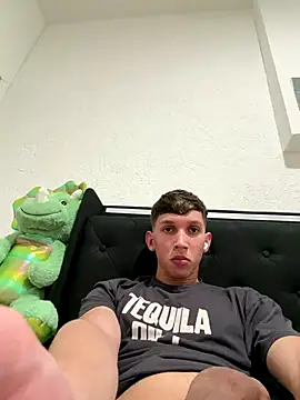 Snapshot of Jose_rz chatting on December 2025 02:17:02 AM Jose rz online show from December 2025 02:17:02 AM