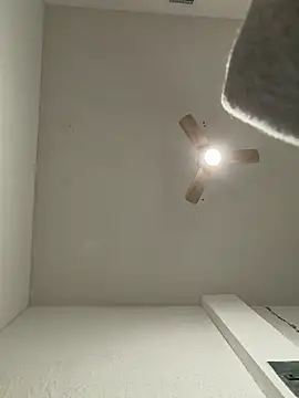 Snapshot of Jose_rz chatting on December 2025 04:35:02 PM Jose rz online show from December 2025 04:35:02 PM