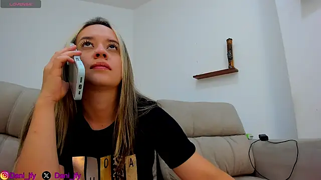 Snapshot of Dani_javi chatting on November 2025 12:36:01 AM Dani javi online show from November 2025 12:36:01 AM