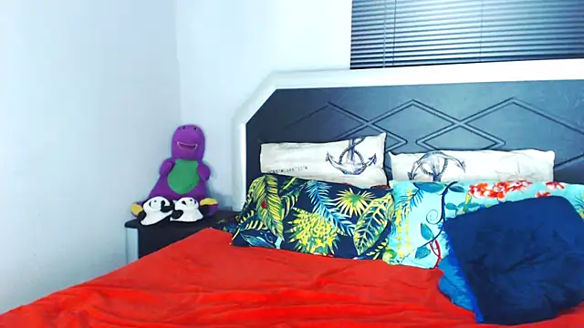 Bulkyyass online show from April 2026 05:51:01 PM