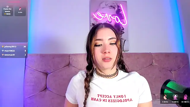 lunar leen online show from February 2025 01:22:01 AM