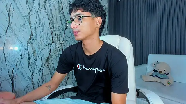 Snapshot of allens_joe chatting on January 2026 03:44:01 AM allens joe online show from January 2026 03:44:01 AM