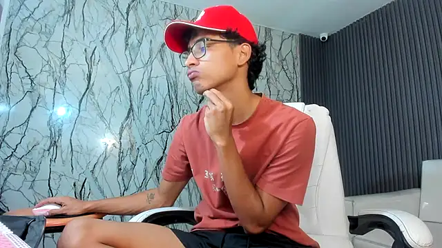 Snapshot of allens_joe chatting on February 2026 02:33:01 AM allens joe online show from February 2026 02:33:01 AM