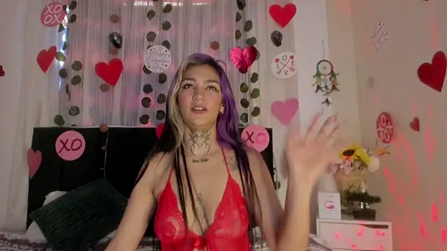 party-naugthysex online show from February 2025 05:15:01 PM