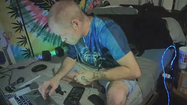 Snapshot of jaxx12369 chatting on February 2025 04:41:02 AM jaxx12369 online show from February 2025 04:41:02 AM