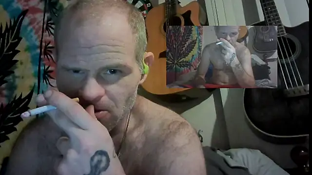 Snapshot of jaxx12369 chatting on February 2025 12:01:02 PM jaxx12369 online show from February 2025 12:01:02 PM