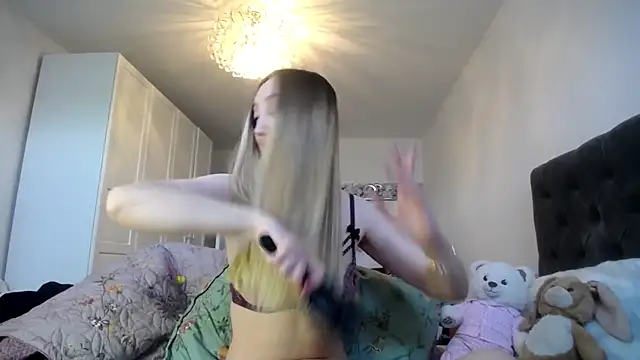 Ninadream2001 online show from January 2025 10:00:02 AM