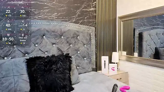 charlotte  G online show from November 2025 09:23:01 AM