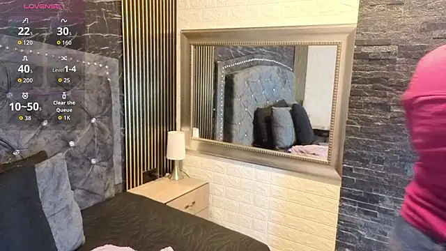 charlotte  G online show from February 2026 11:29:01 AM