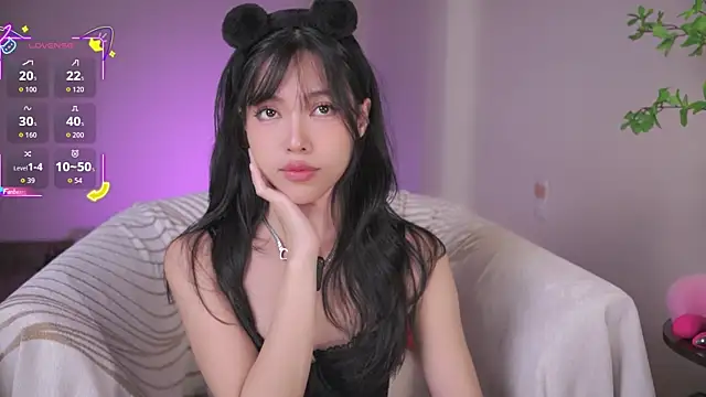 Snapshot of Miuzxc chatting on September 2025 03:06:02 AM Miuzxc online show from September 2025 03:06:02 AM