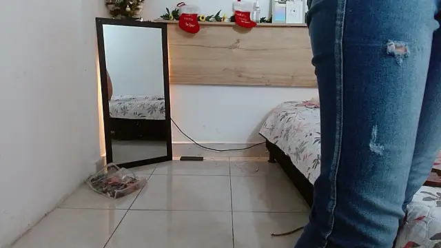 Snapshot of Zamu_1992 chatting on December 2024 07:47:01 PM Zamu 1992 online show from December 2024 07:47:01 PM