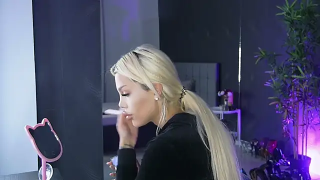 shayblonde online show from March 2025 06:25:02 AM