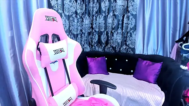 KamilaFoxy online show from February 2026 06:40:02 AM