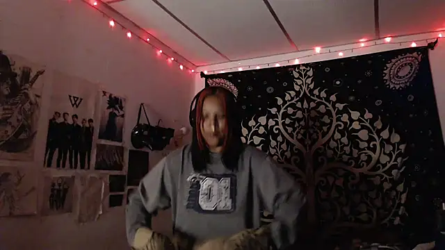 Snapshot of Kimber_666 chatting on February 2025 11:46:02 PM Kimber 666 online show from February 2025 11:46:02 PM