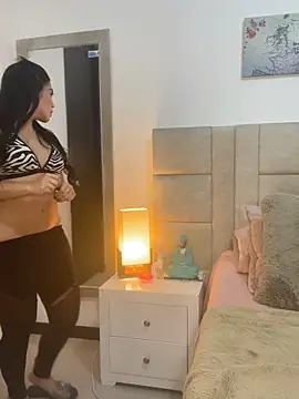 valecruz903 online show from September 2025 01:56:01 PM