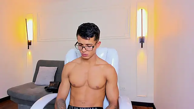 Paradise boy s online show from November 2025 05:01:01 PM