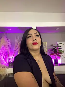 Snapshot of Sheeryl__ chatting on June 2026 05:23:02 AM Sheeryl online show from June 2026 05:23:02 AM
