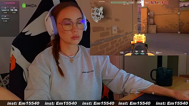 Snapshot of Emili1- chatting on January 2025 01:04:01 PM Emili1- online show from January 2025 01:04:01 PM