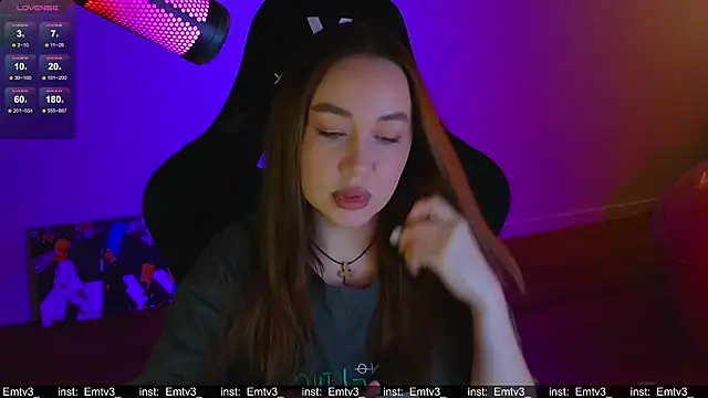 Emili1- online show from April 2026 10:42:01 AM