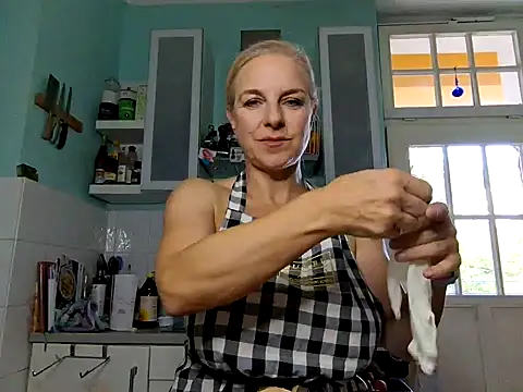 Snapshot of FrauleinSchmitt chatting on September 2025 12:54:02 PM FrauleinSchmitt online show from September 2025 12:54:02 PM