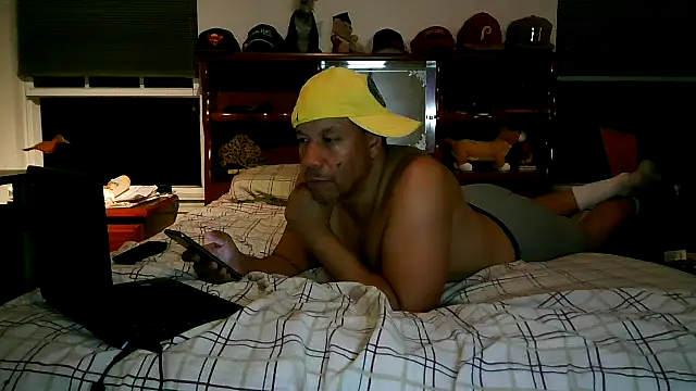 Snapshot of pimpdaddy4ever chatting on December 2025 10:51:03 PM pimpdaddy4ever online show from December 2025 10:51:03 PM