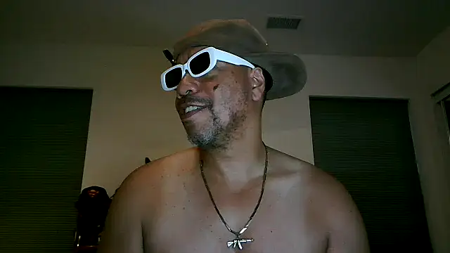 Snapshot of pimpdaddy4ever chatting on January 2026 09:38:02 PM pimpdaddy4ever online show from January 2026 09:38:02 PM