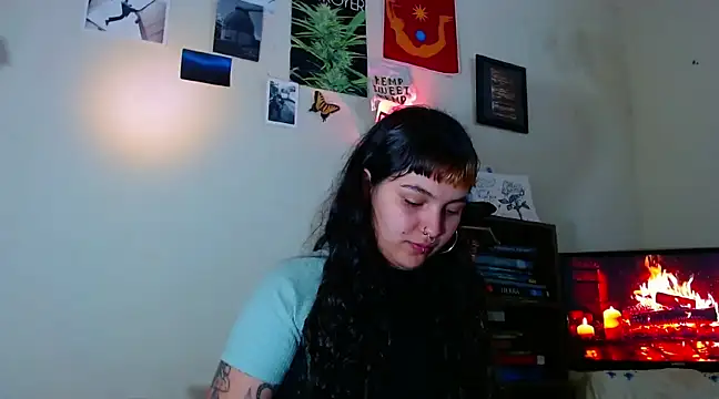 Snapshot of sweetiee_mary chatting on February 2025 11:47:02 PM sweetiee mary online show from February 2025 11:47:02 PM