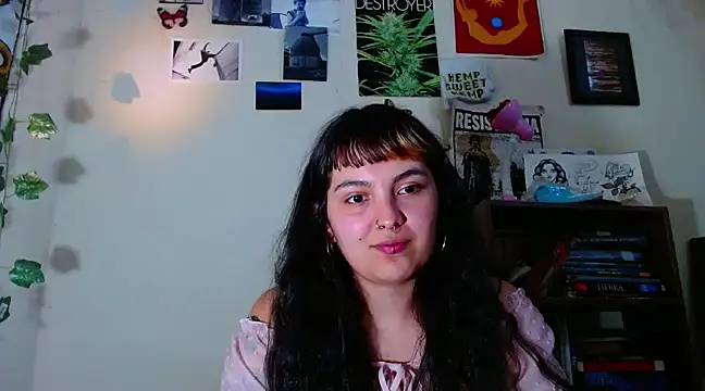 Snapshot of sweetiee_mary chatting on March 2025 04:04:01 AM sweetiee mary online show from March 2025 04:04:01 AM