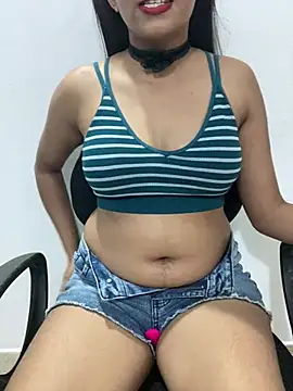 little shadow online show from January 2025 07:00:01 PM