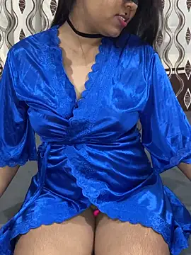 Snapshot of little_shadow chatting on December 2025 04:26:01 PM little shadow online show from December 2025 04:26:01 PM