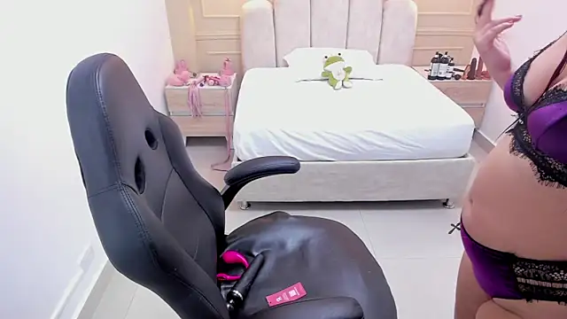 MADISON ROWAN1 online show from March 2026 02:52:02 AM