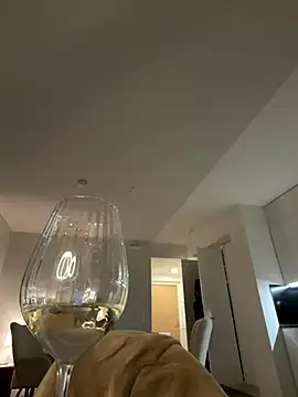 Black Dolll online show from December 2025 06:34:01 PM