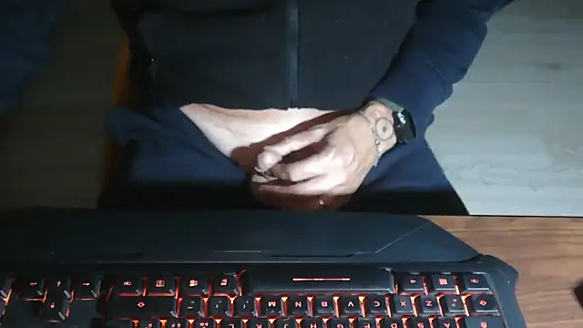 Adri gard online show from October 2025 08:41:02 PM