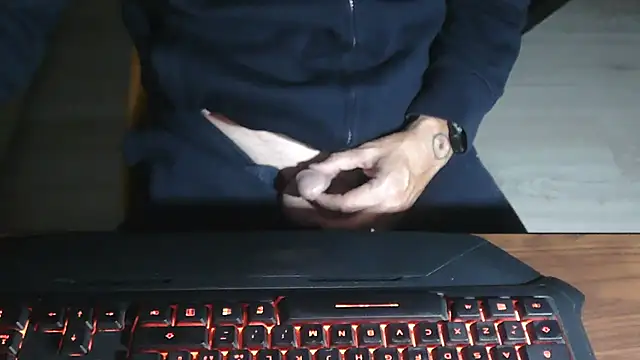 Adri gard online show from October 2025 08:58:01 PM