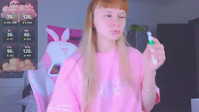 Milia Parker online show from November 2025 10:21:01 PM