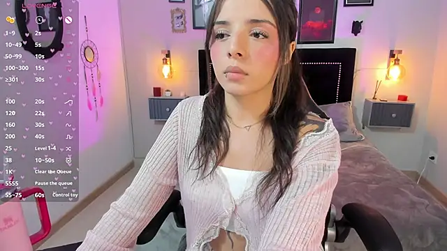 Snapshot of Charlotte__Benett chatting on February 2026 04:07:01 AM Charlotte Benett online show from February 2026 04:07:01 AM